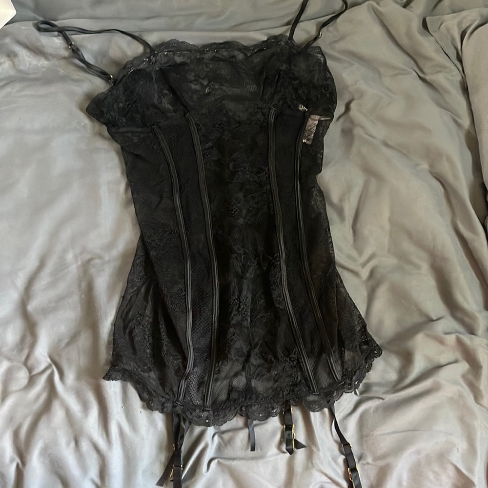 Victoria’s Secret lace garter slip, black, size M
